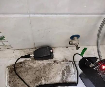 肃北屋顶漏水维修公司分享下卫生间漏水的危害及解决方法